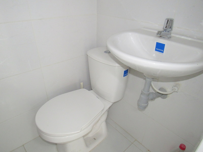 Local en arriendo en Villa España, Floridablanca, 16 m² · foto 5 de 6