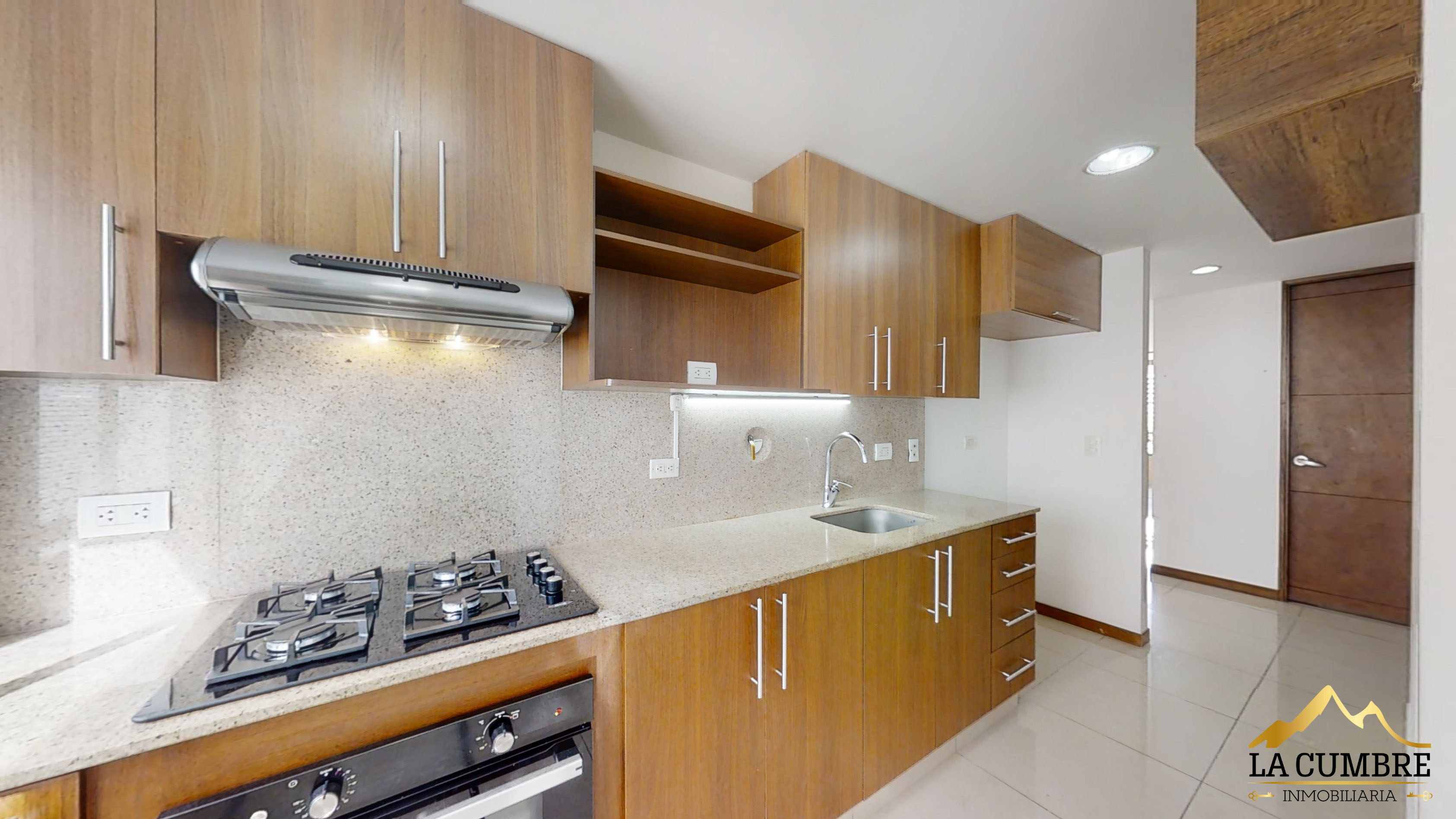 Apartamento de 3 alcobas en arriendo en Castropol, Medellín, 120 m² · foto 8 de 9