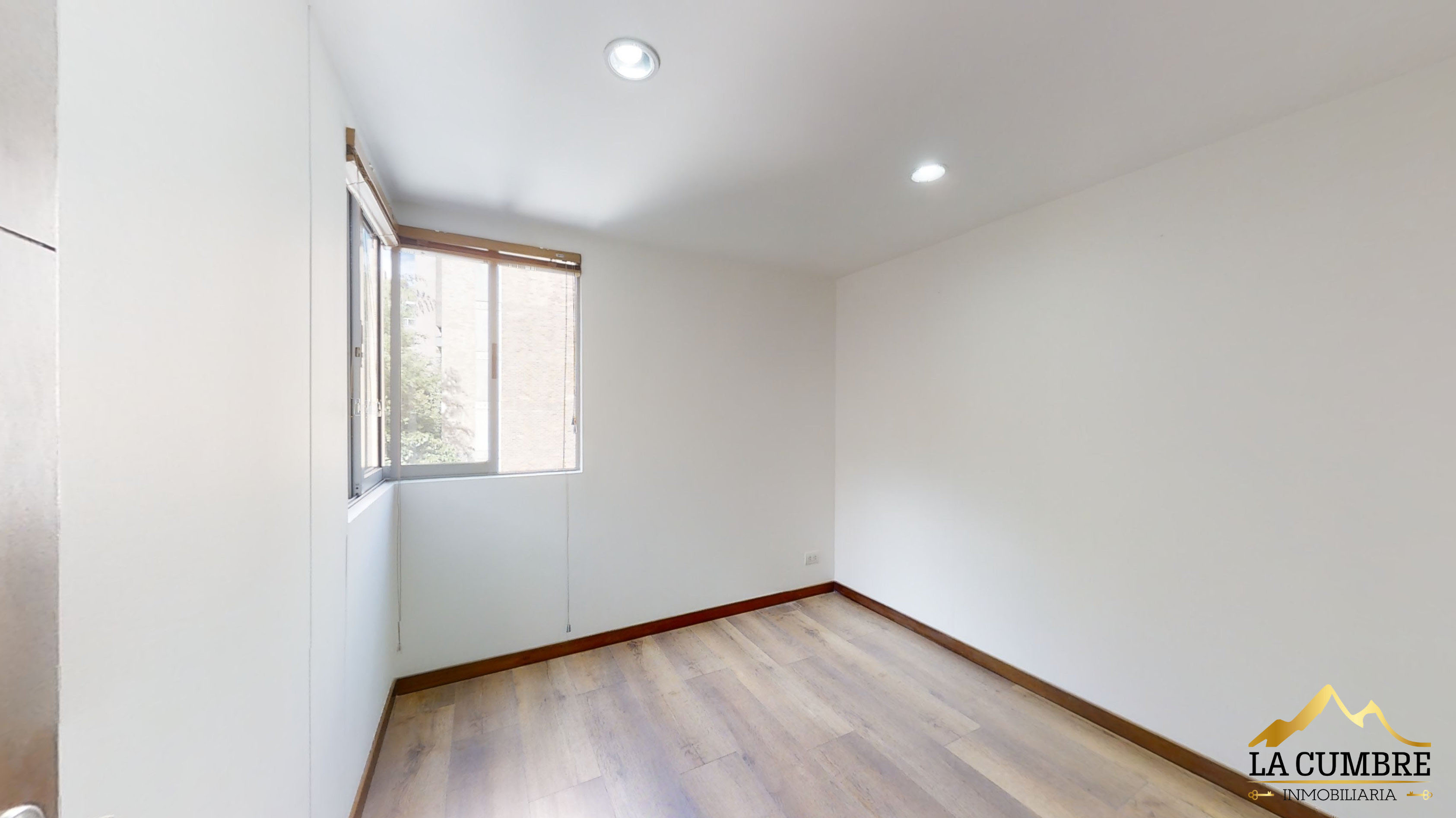 Apartamento de 3 alcobas en arriendo en Castropol, Medellín, 120 m² · foto 4 de 9