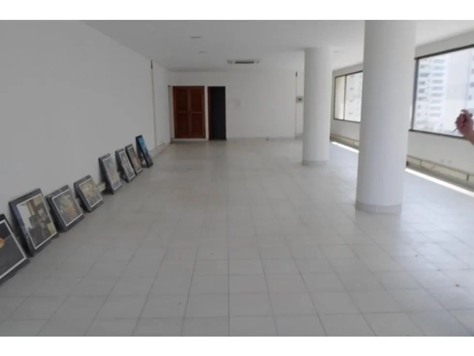 Oficina en arriendo en Bocagrande, Cartagena, 100 m² · foto 3 de 13