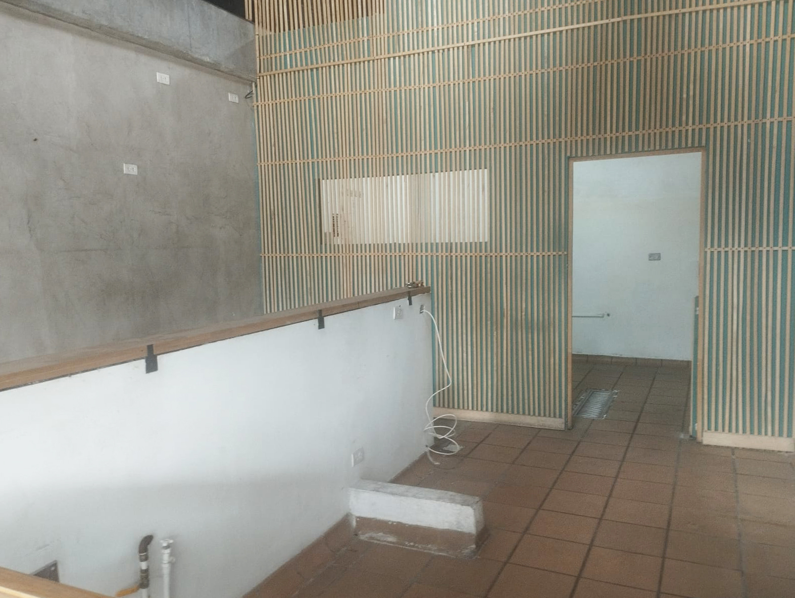Local en arriendo en Castropol, Medellín, 34 m² · foto 5 de 10