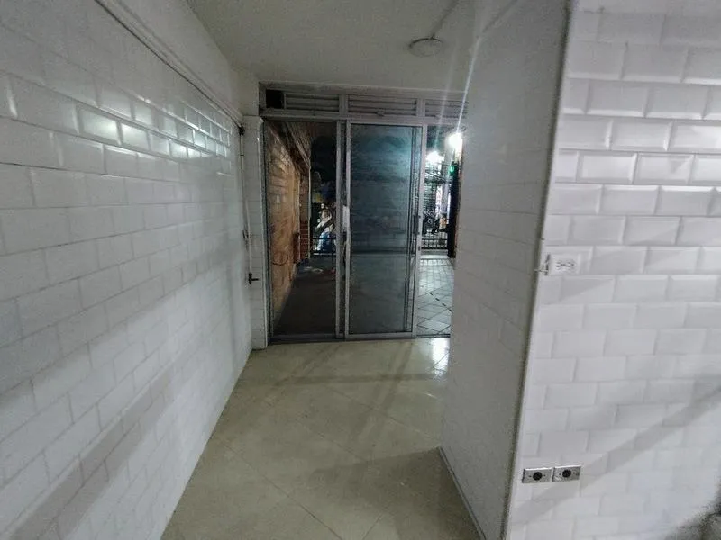 Local en arriendo en Boston, Medellín, 14 m² · foto 4 de 10