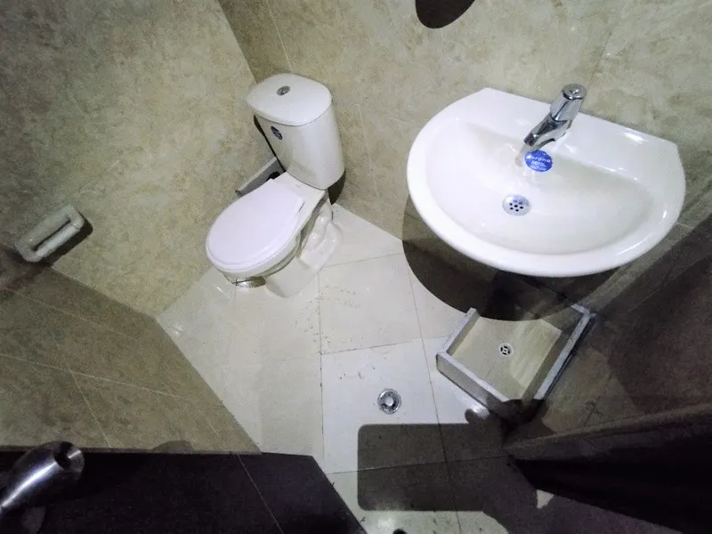 Local en arriendo en Boston, Medellín, 14 m² · foto 7 de 10