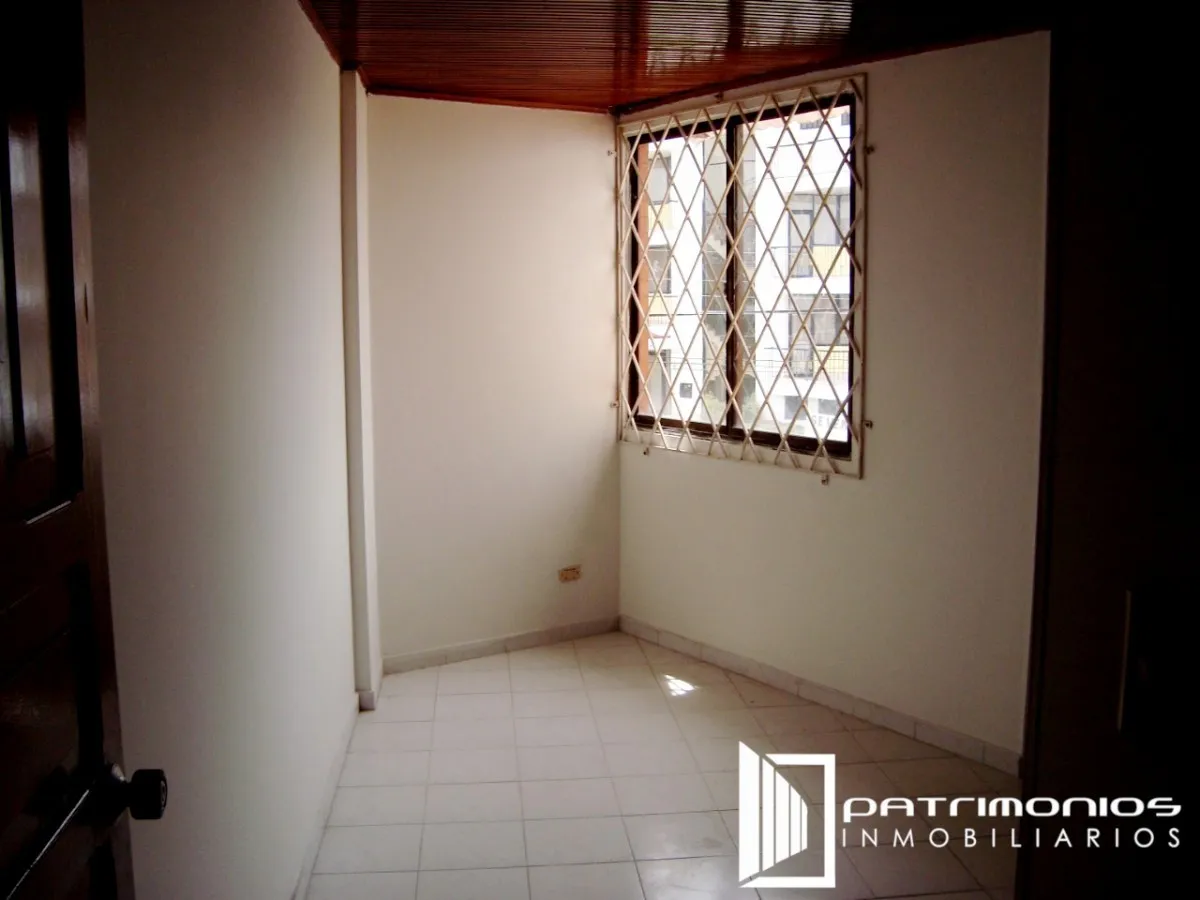 Casa de 4 alcobas en arriendo en Buque, Villavicencio, 354 m² · foto 9 de 24