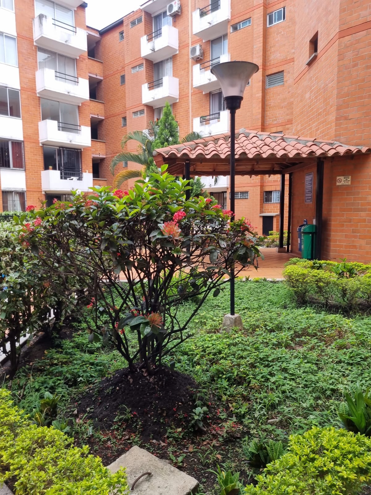 Apartamento de 3 alcobas en venta en Quintas De Don Simon, Cali, 85 m² · foto 5 de 16