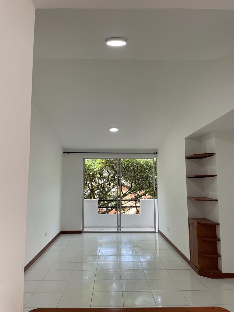 Apartamento de 3 alcobas en venta en Quintas De Don Simon, Cali, 85 m² · foto 7 de 16