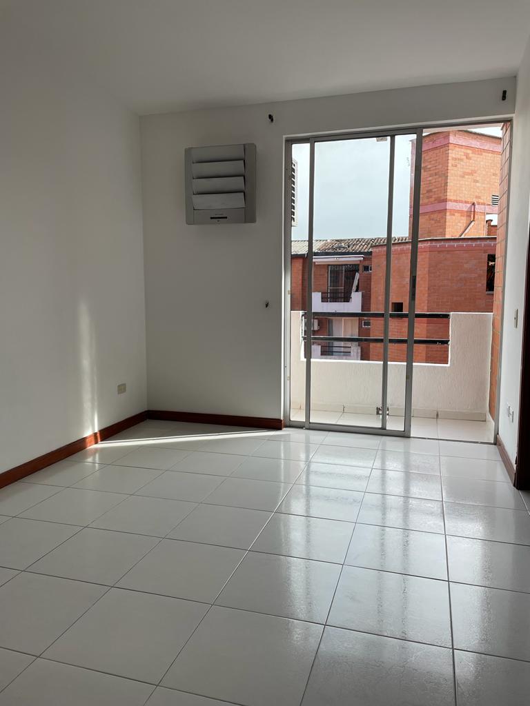 Apartamento de 3 alcobas en venta en Quintas De Don Simon, Cali, 85 m² · foto 8 de 16