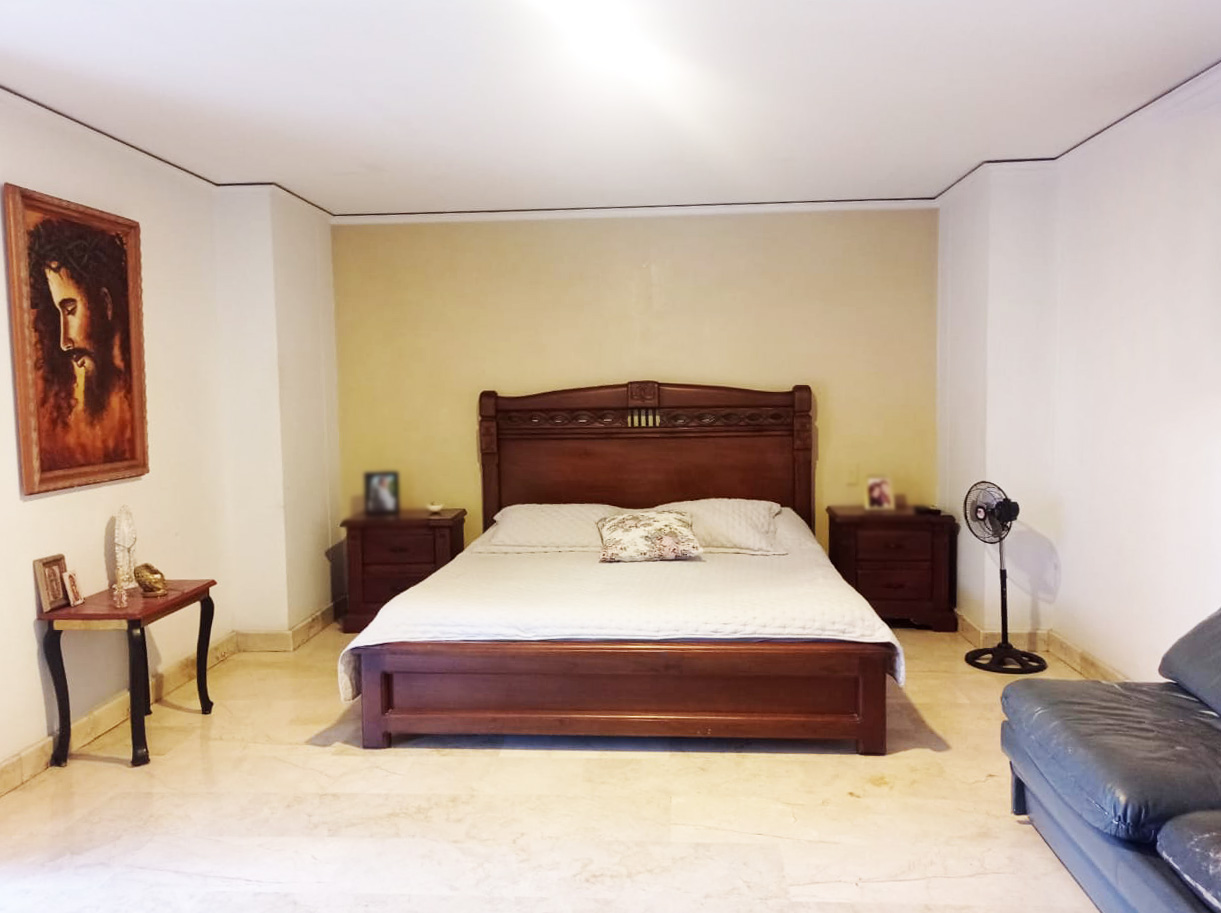 Apartamento de 4 alcobas en arriendo en Los Balsos, Medellín, 200 m² · foto 11 de 20