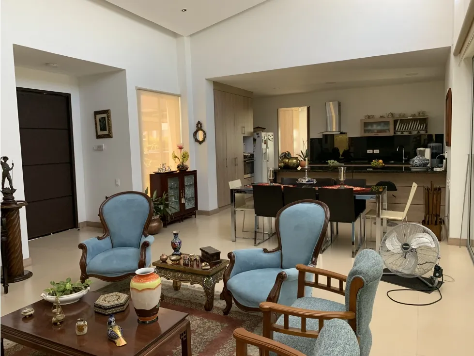 Casa de 4 alcobas en venta en Vía El Caimo, Armenia, 600 m² · foto 2 de 24