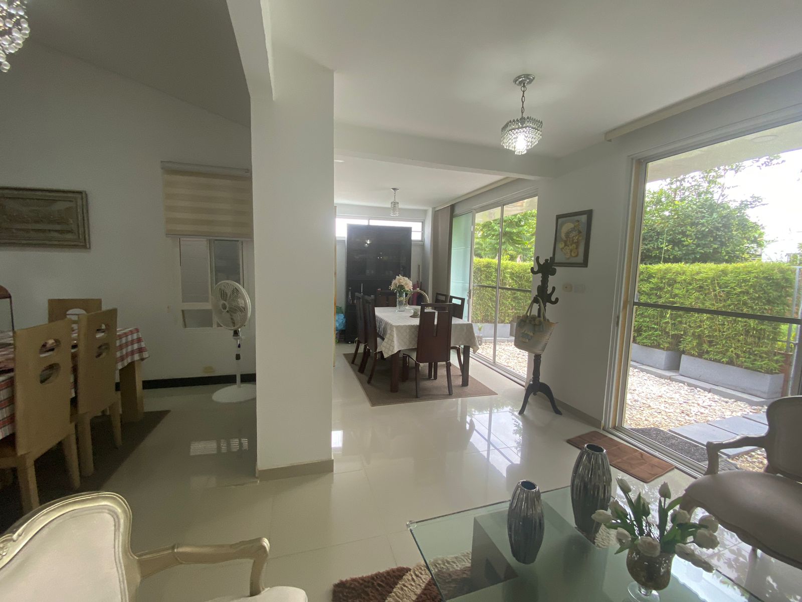 Casa de 3 alcobas en venta en El Castillo, Jamundí, 269 m² · foto 10 de 23