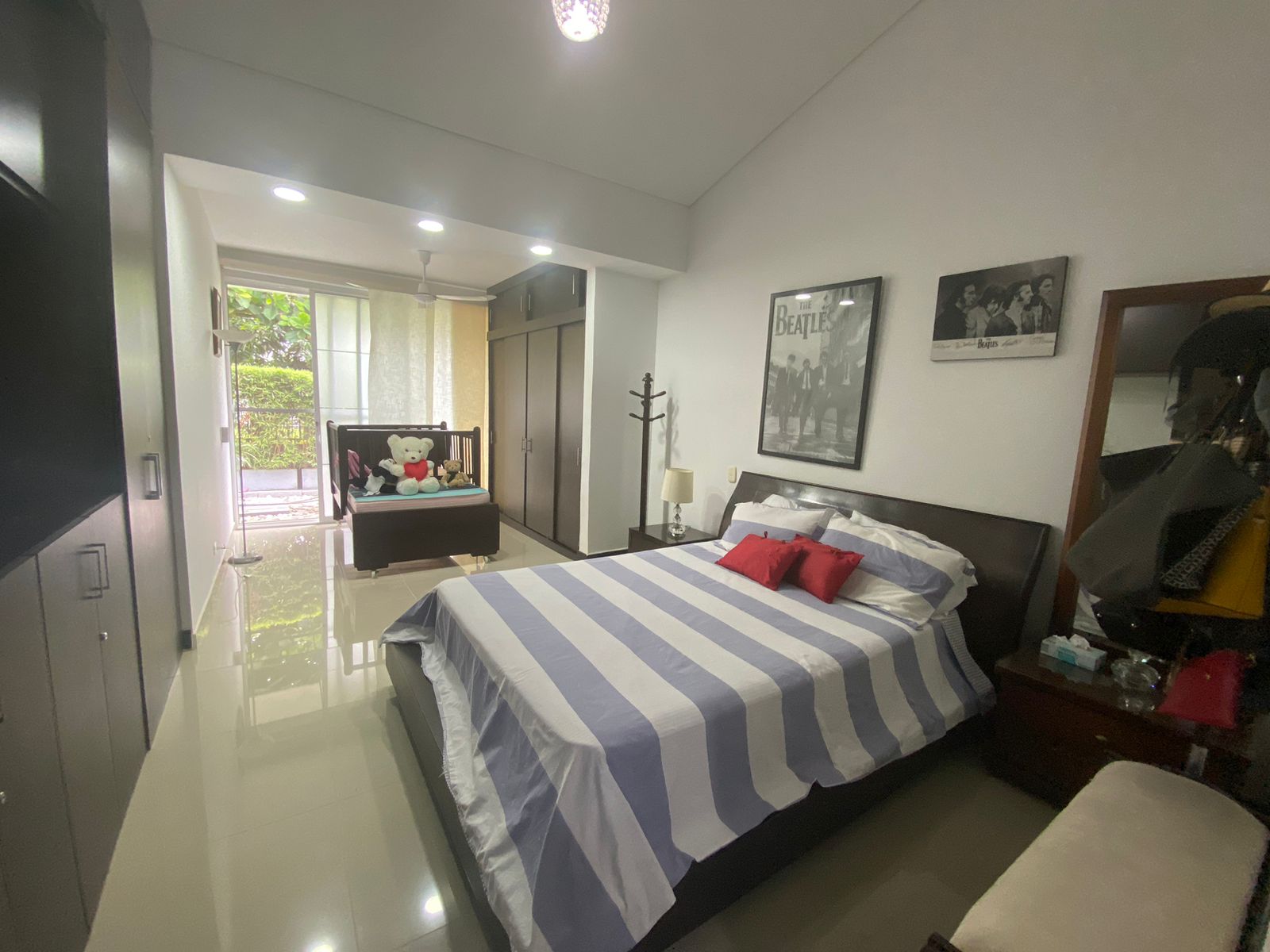 Casa de 3 alcobas en venta en El Castillo, Jamundí, 269 m² · foto 13 de 23
