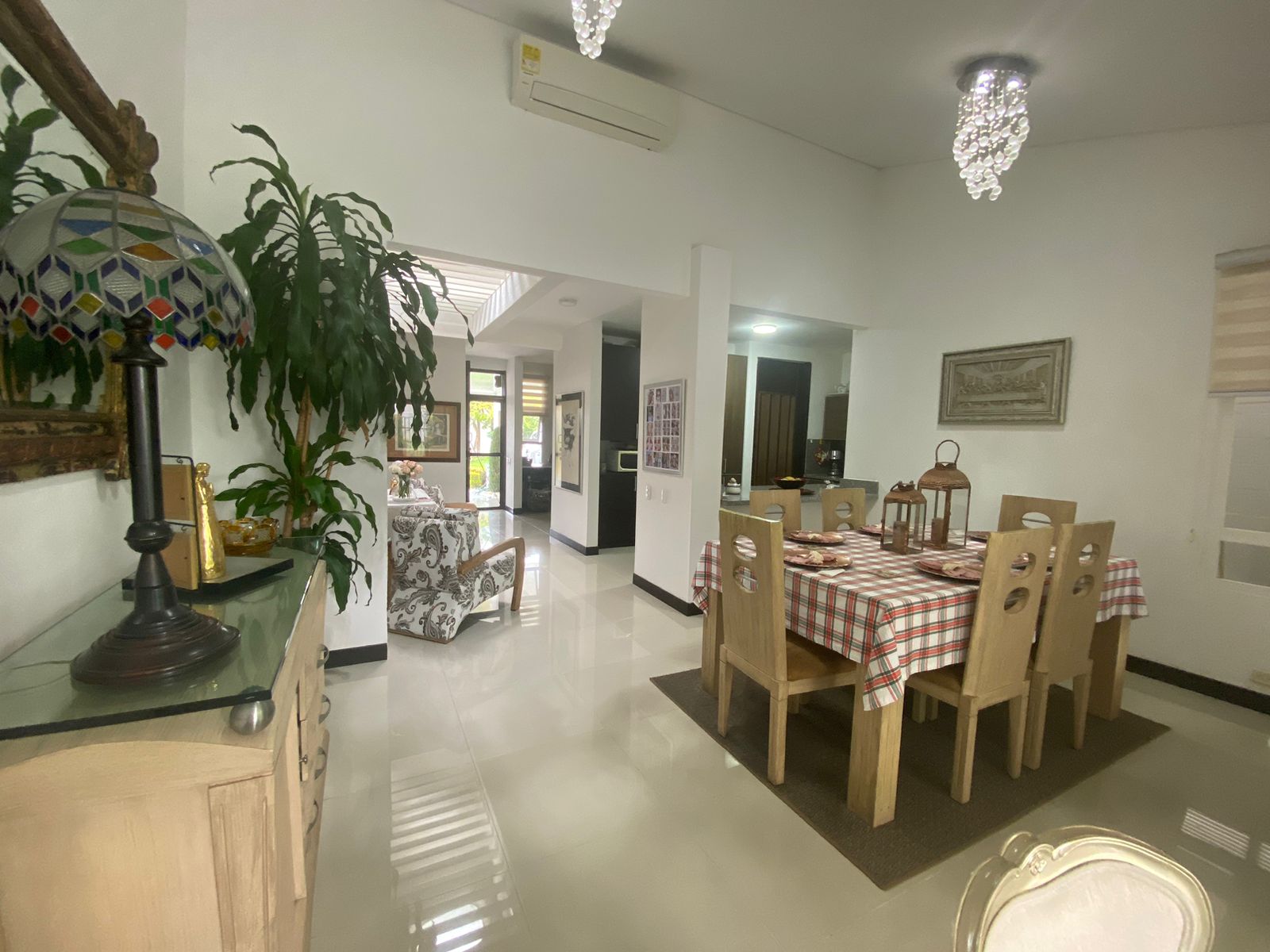 Casa de 3 alcobas en venta en El Castillo, Jamundí, 269 m² · foto 6 de 23