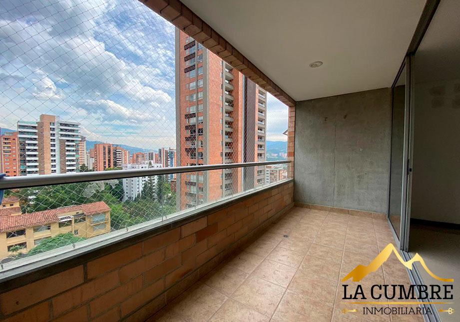 Apartamento en arriendo en Castropol, Medellín · foto 4 de 8