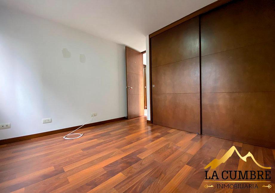 Apartamento en arriendo en Castropol, Medellín · foto 6 de 8