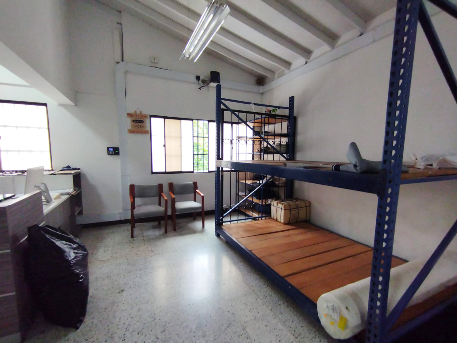 Local en arriendo en Belén Rosales, Medellín, 236 m² · foto 10 de 16