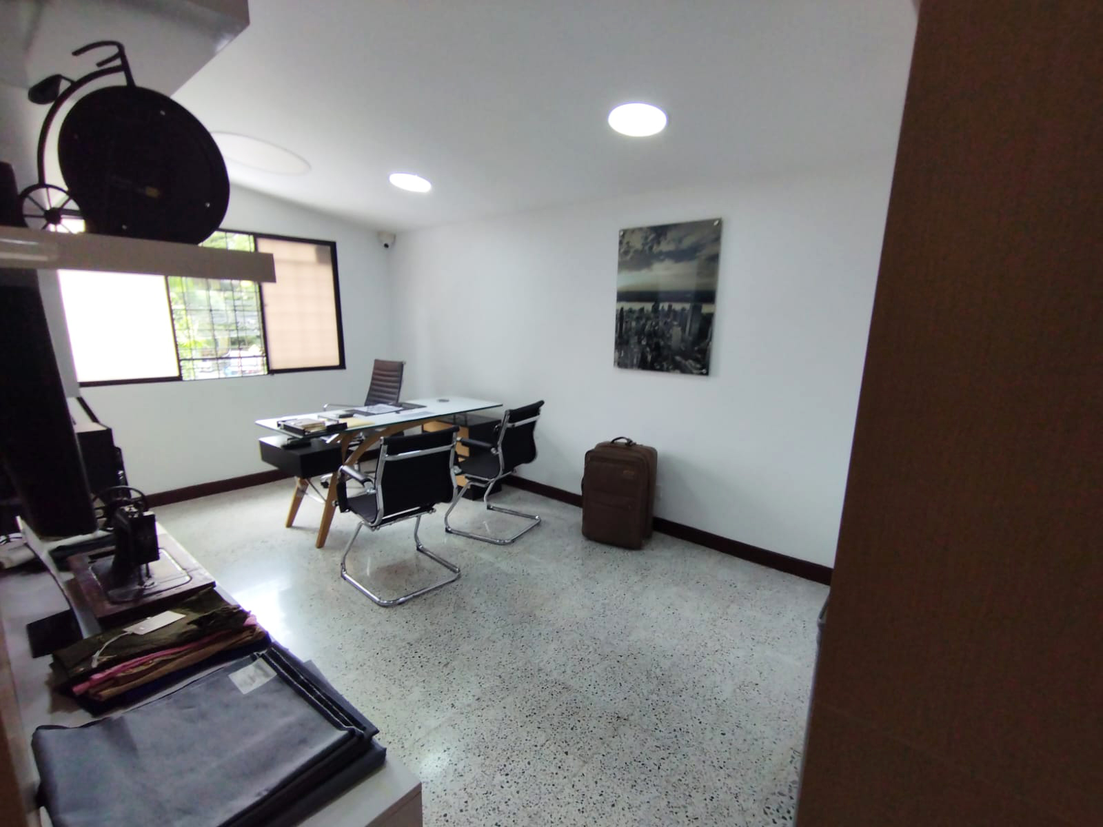 Local en arriendo en Belén Rosales, Medellín, 236 m² · foto 2 de 16