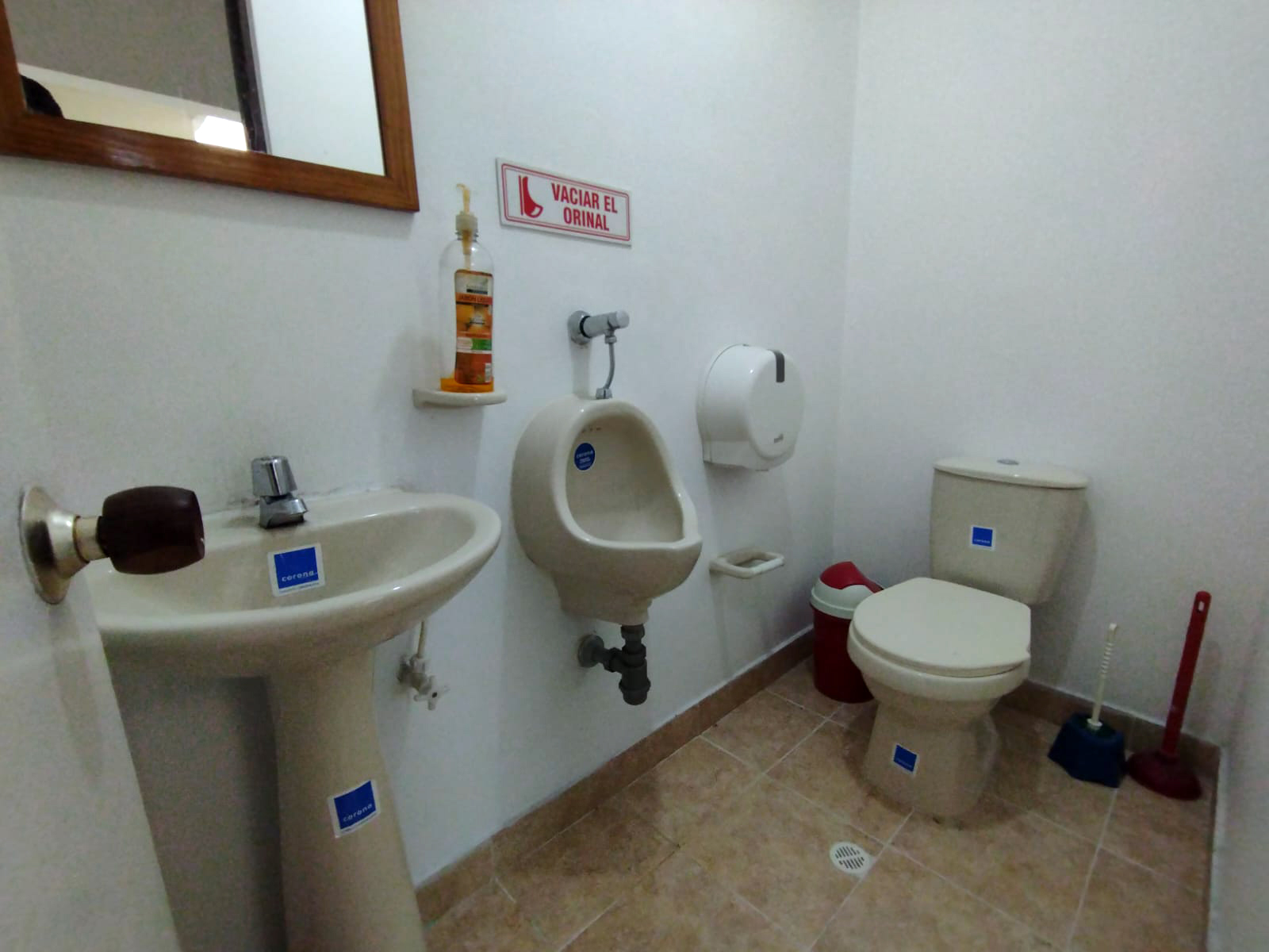 Local en arriendo en Belén Rosales, Medellín, 236 m² · foto 3 de 16