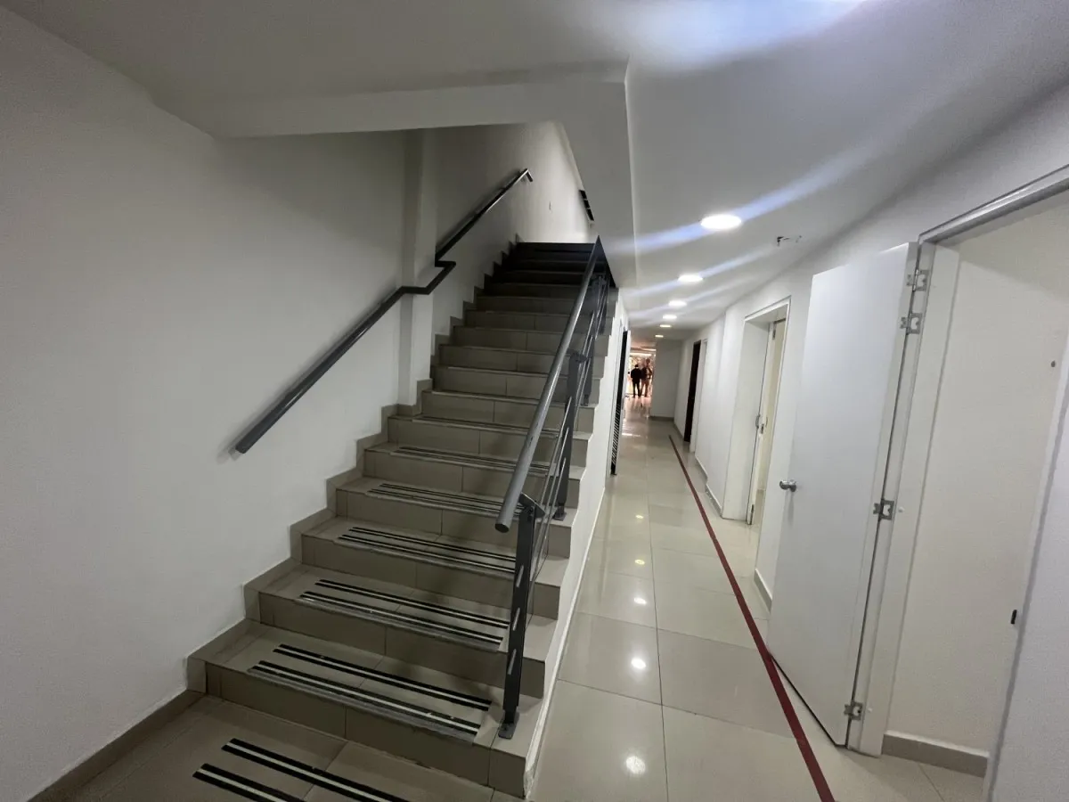 Casa de 10 alcobas en arriendo en Santa Barbara, Bogotá, 517 m² · foto 18 de 24