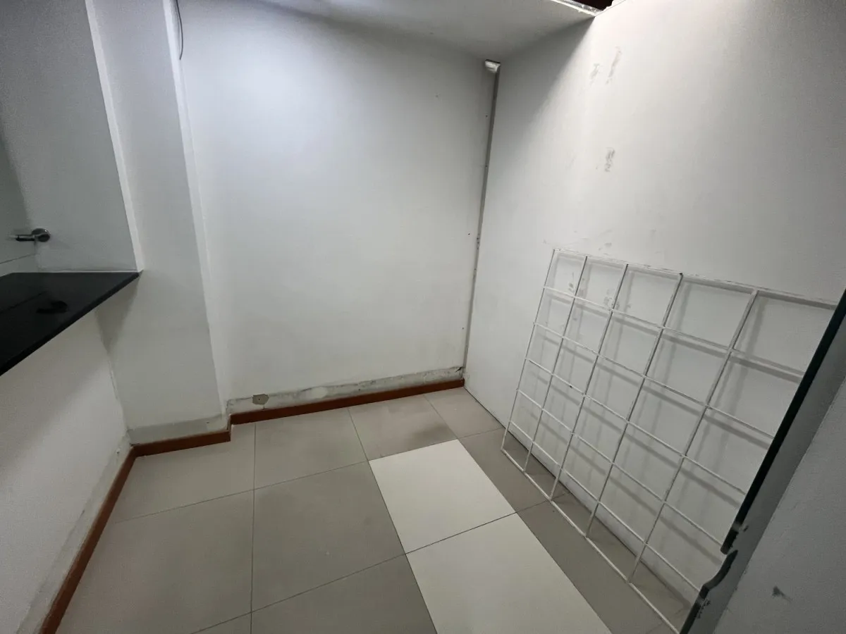 Casa de 10 alcobas en arriendo en Santa Barbara, Bogotá, 517 m² · foto 23 de 24
