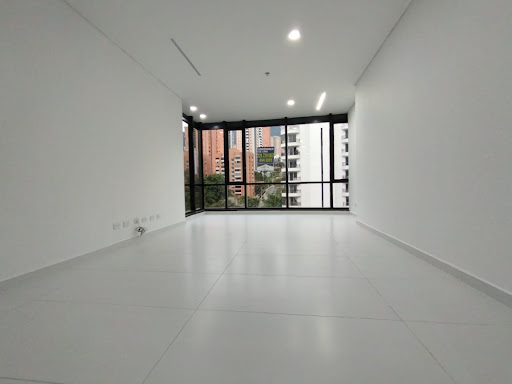 Oficina en arriendo en El Poblado, Medellín, 35 m² · foto 6 de 11