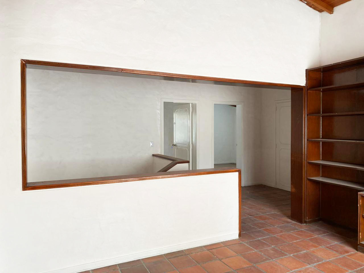 1BR Office in San Lucas (340 m²) for Sale - 2