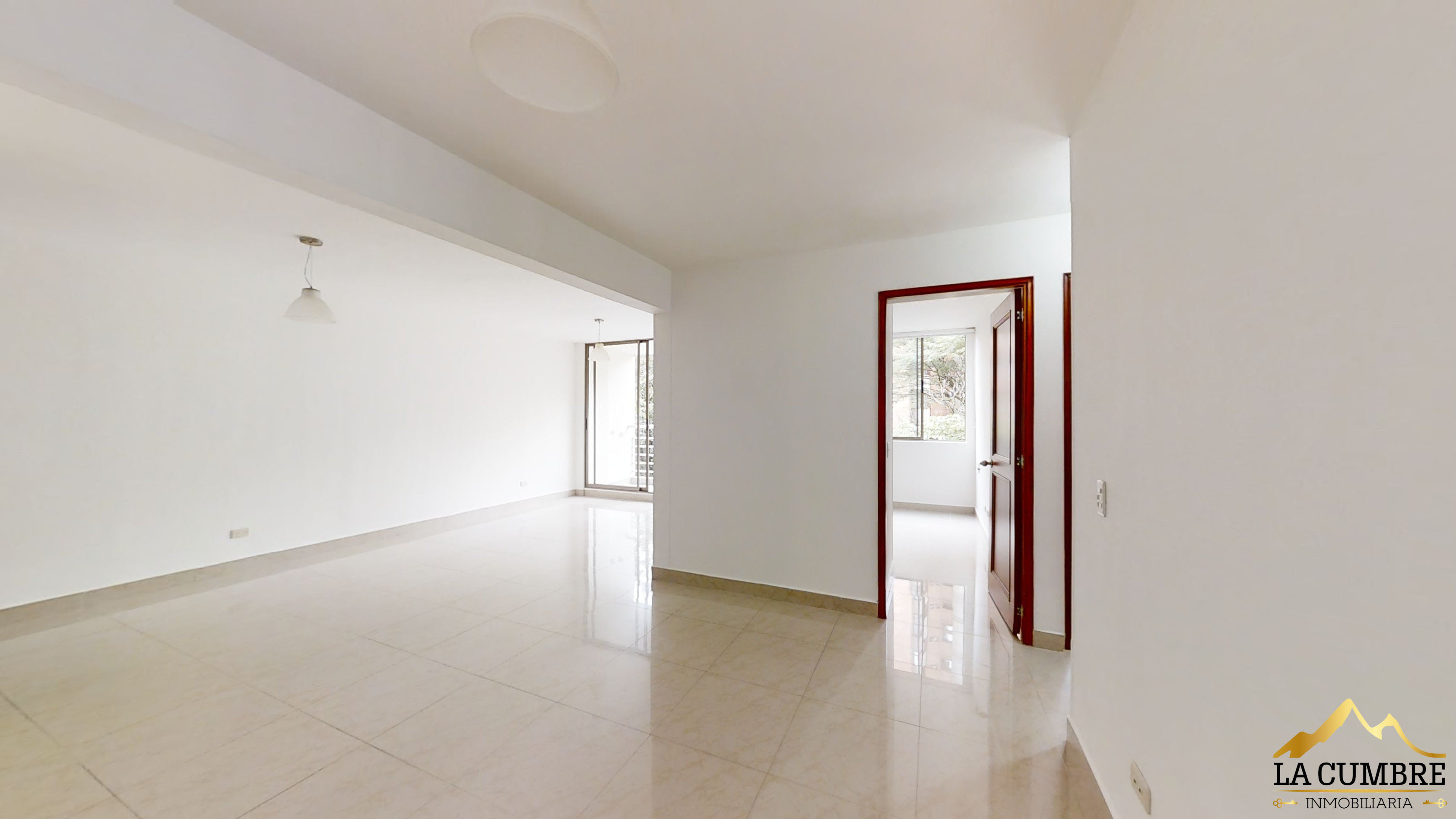 Apartamento en arriendo en Los Balsos No.2, Medellín · foto 5 de 9