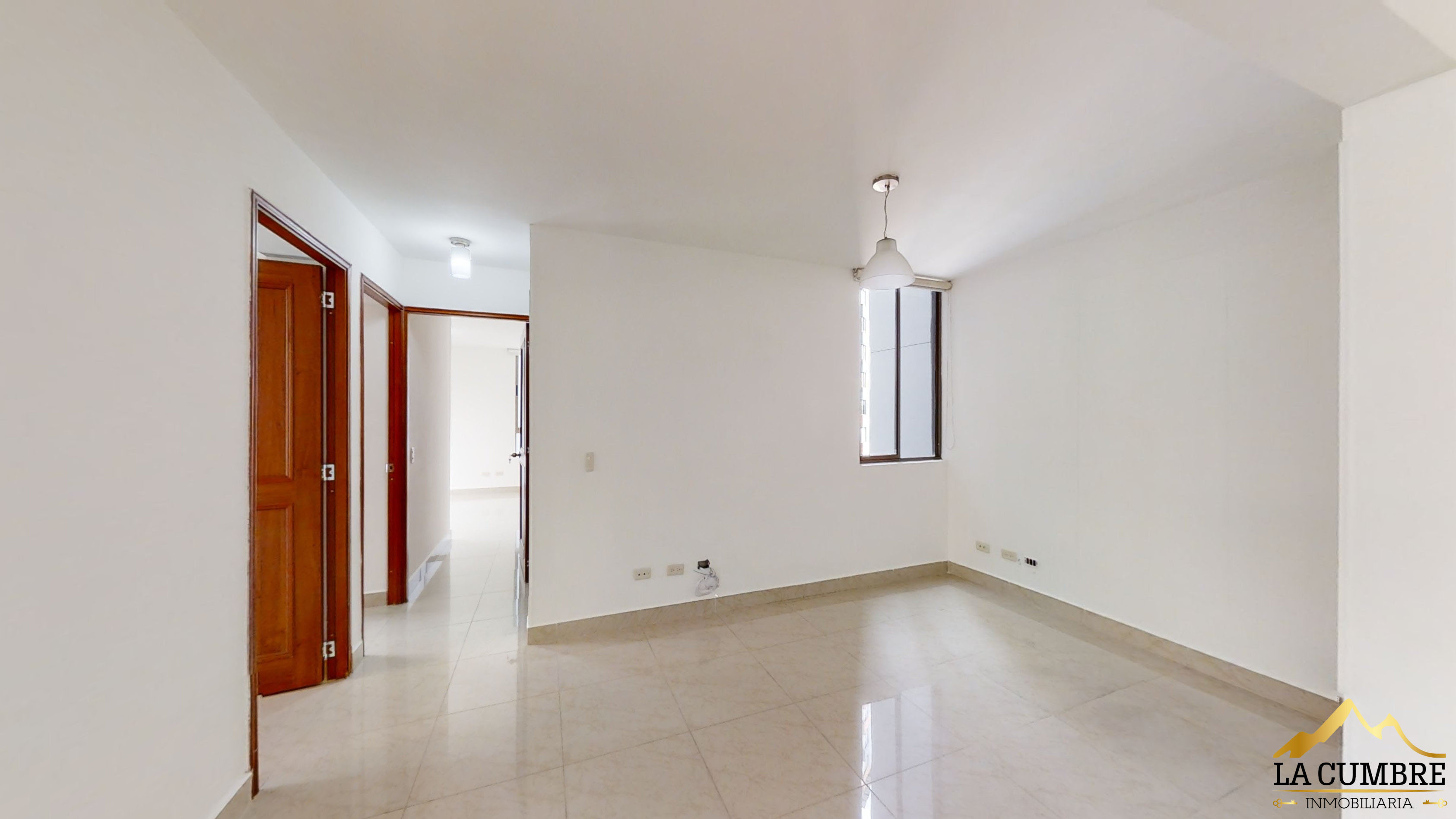 Apartamento en arriendo en Los Balsos No.2, Medellín · foto 6 de 9