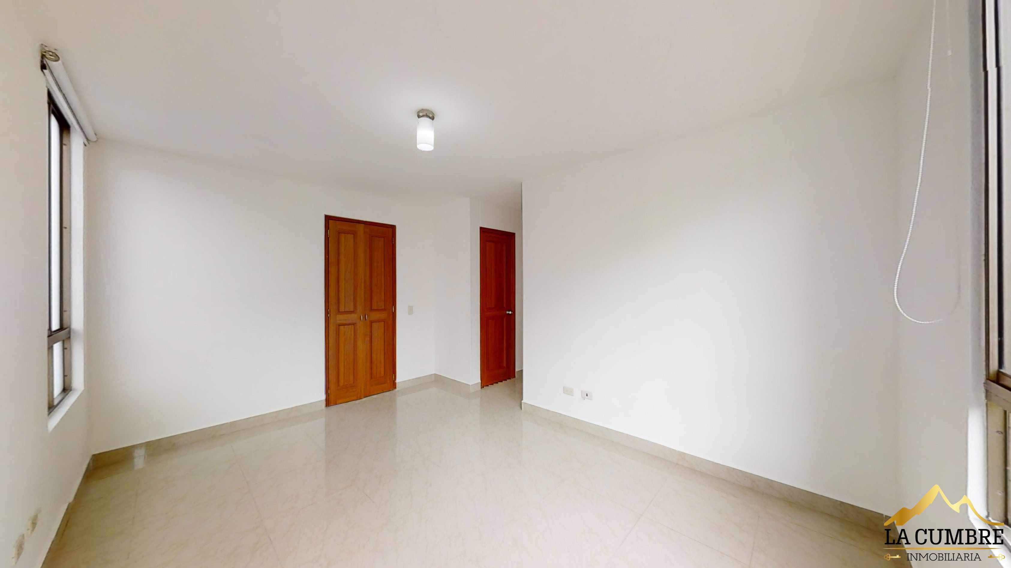 Apartamento en arriendo en Los Balsos No.2, Medellín · foto 7 de 9