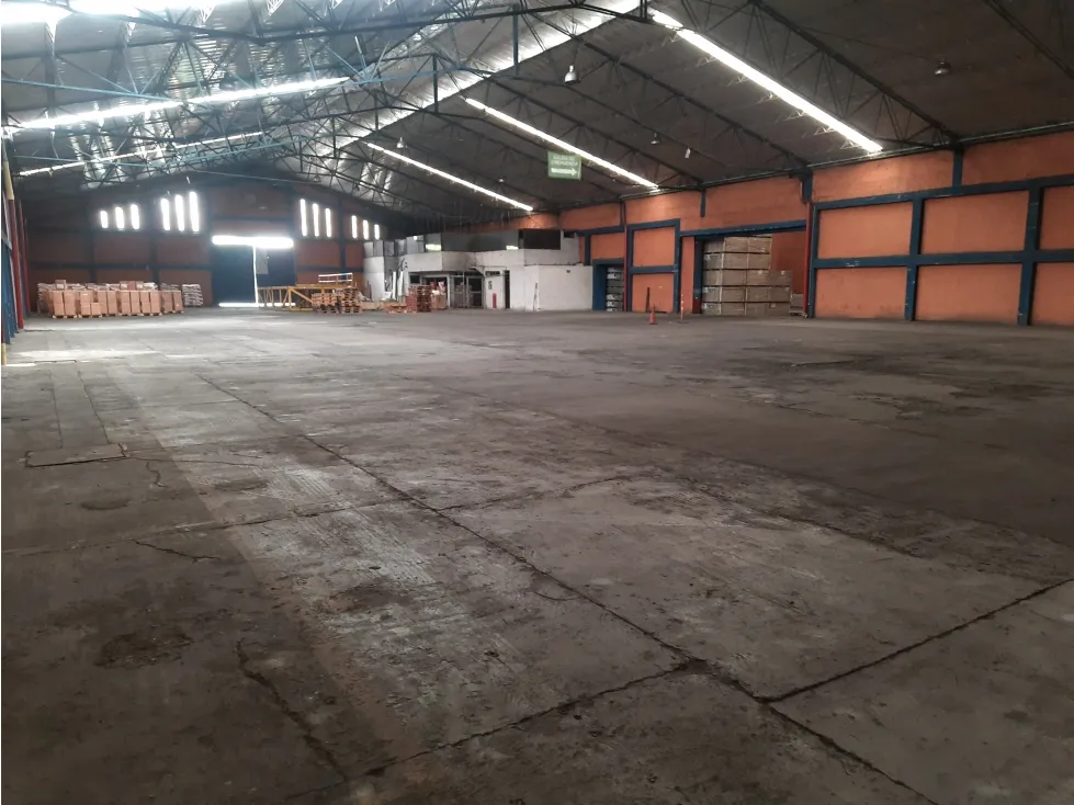 Bodega en arriendo en Acopi, Yumbo, 2190 m² · foto 5 de 8