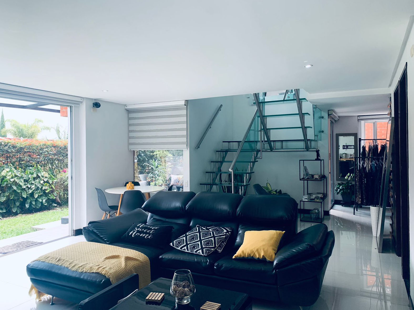 Casa de 4 alcobas en venta en Zuñiga, Envigado, 273 m² · foto 4 de 20