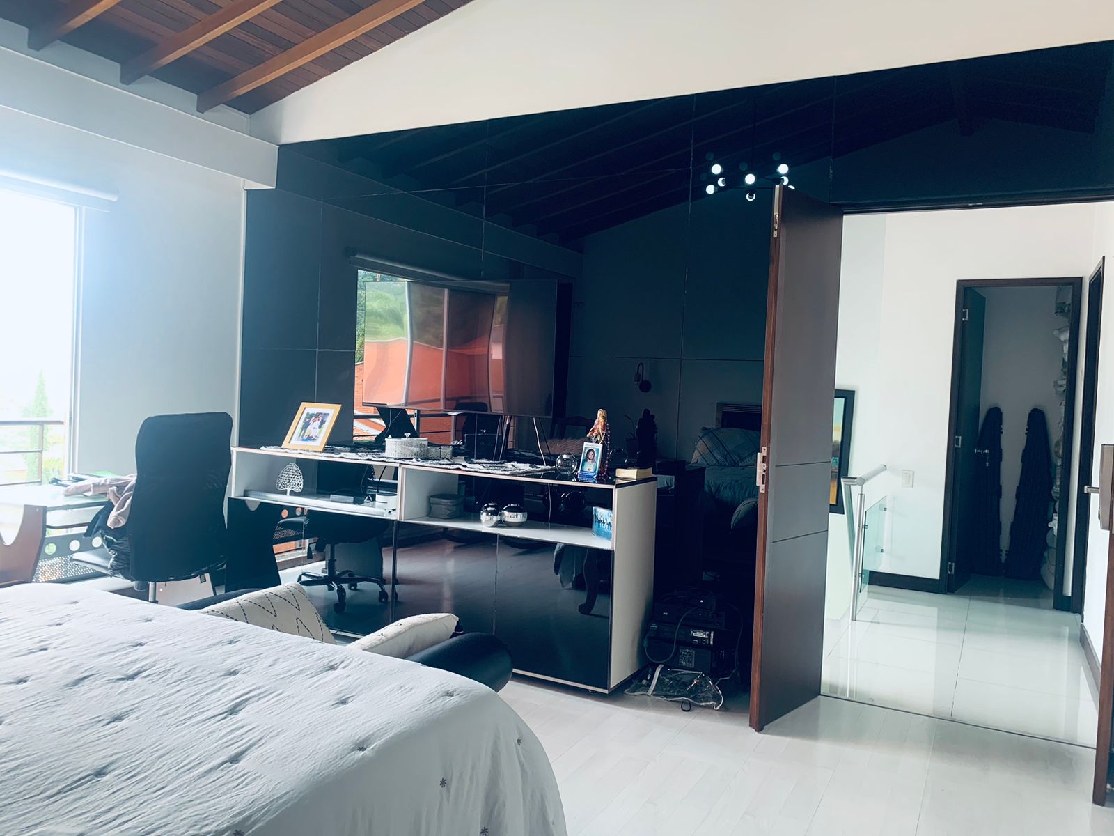Casa de 4 alcobas en venta en Zuñiga, Envigado, 273 m² · foto 8 de 20