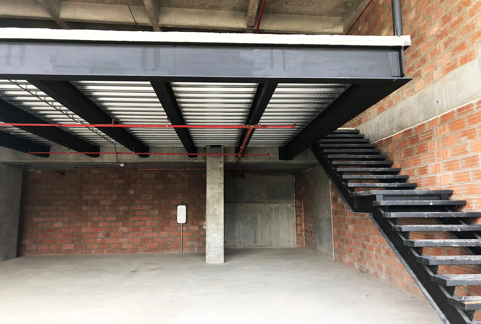 Local en arriendo en Ciudad Del Río, Medellín, 261 m² · foto 3 de 7