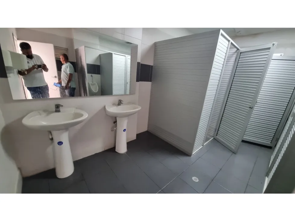 Local en arriendo en Chipichape, Cali, 1080 m² · foto 12 de 14