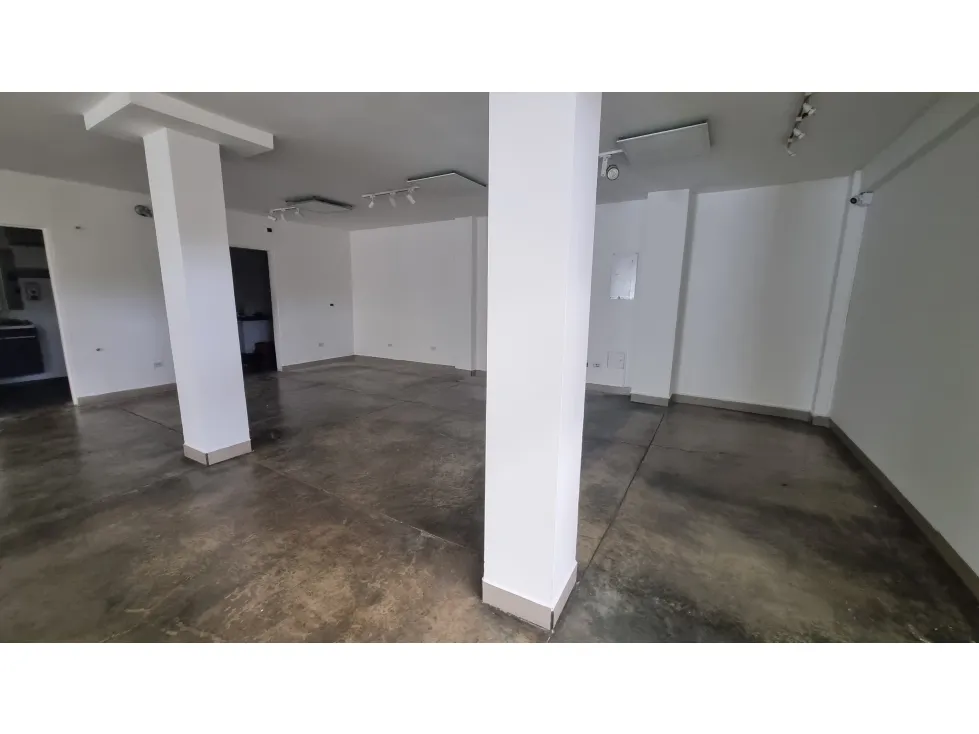 Local en arriendo en Chipichape, Cali, 1080 m² · foto 8 de 14