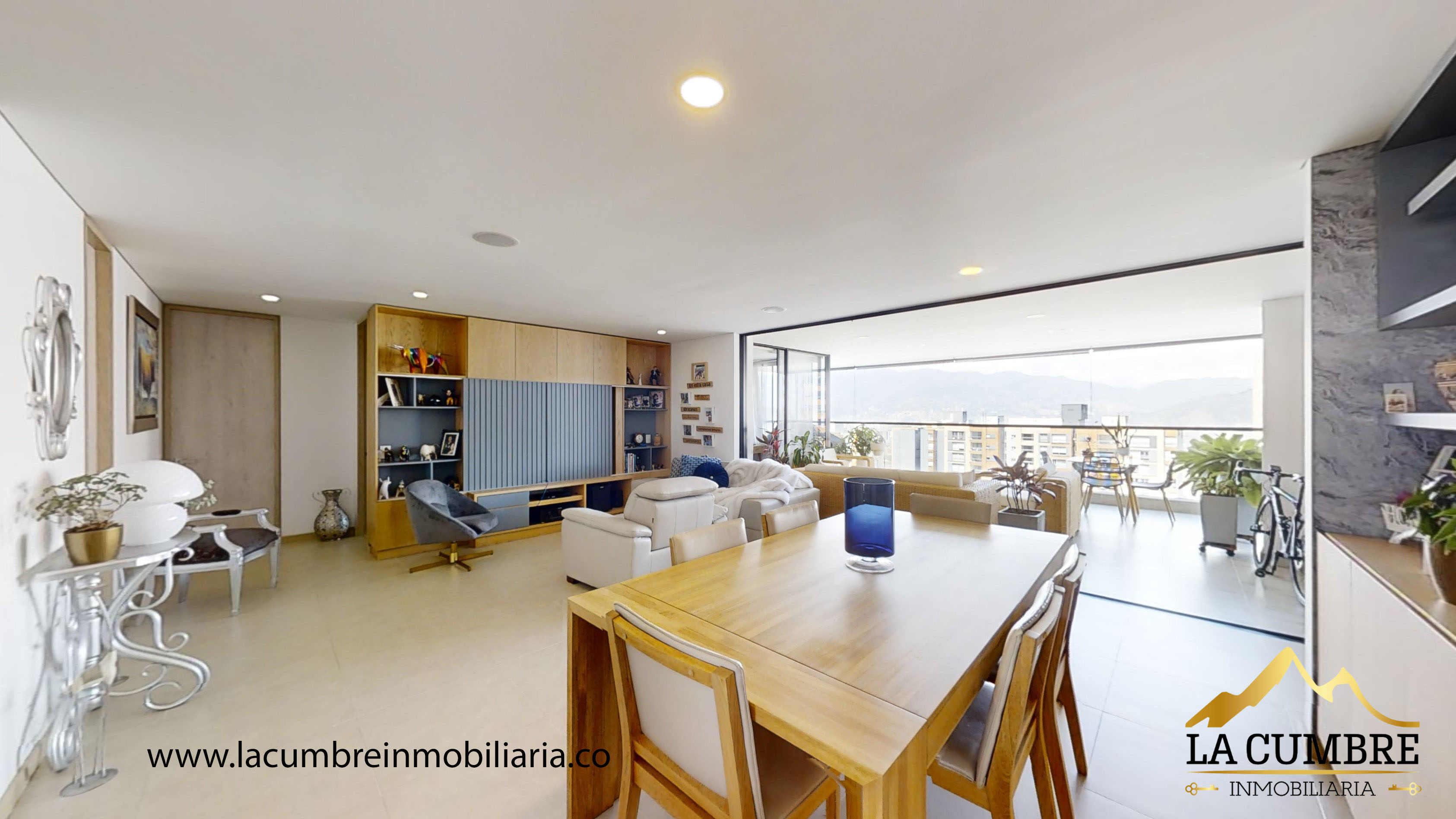 Apartamento de 3 alcobas en arriendo en Camino Verde, Envigado, 150 m² · foto 2 de 12
