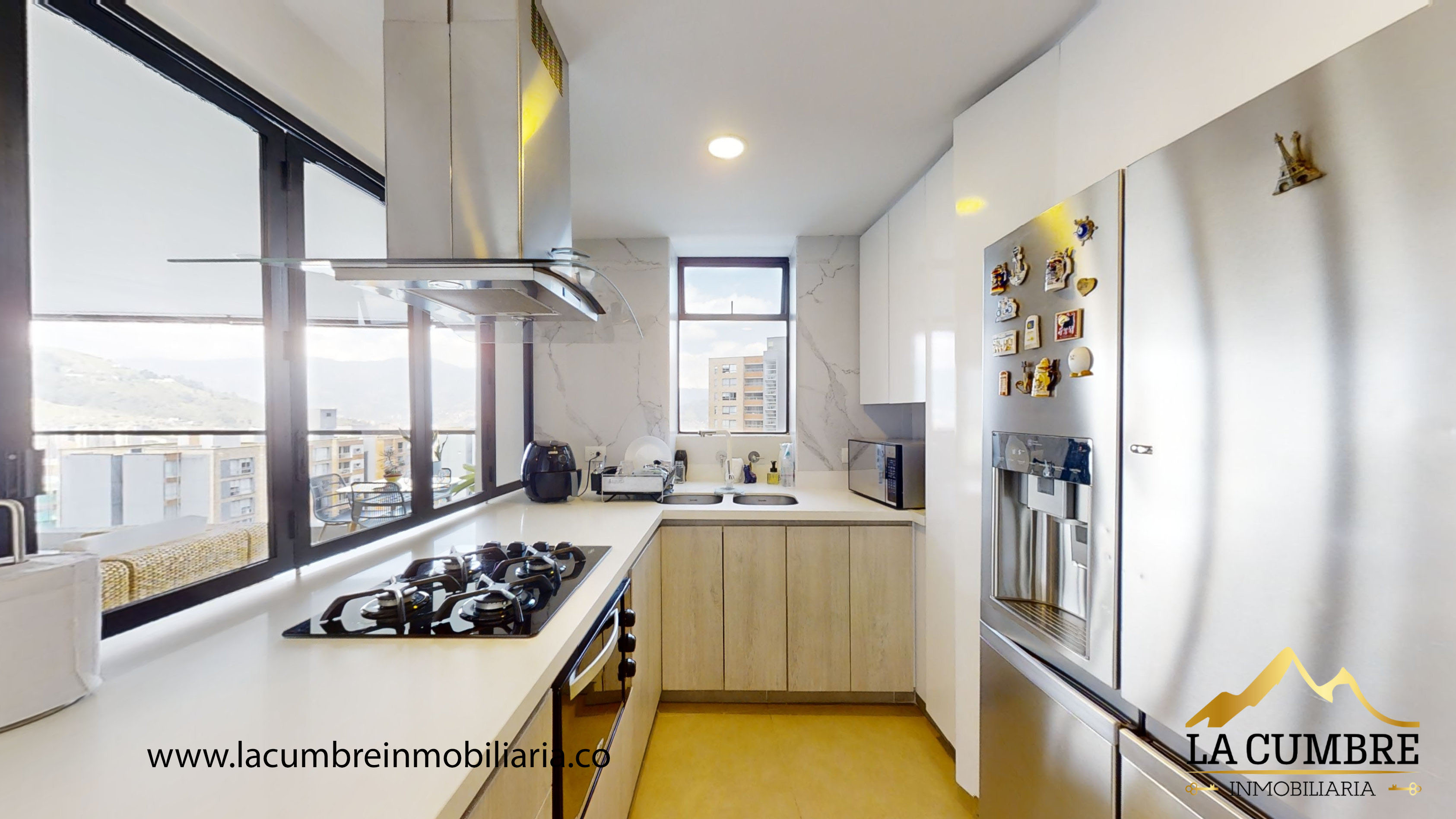 Apartamento de 3 alcobas en arriendo en Camino Verde, Envigado, 150 m² · foto 3 de 12