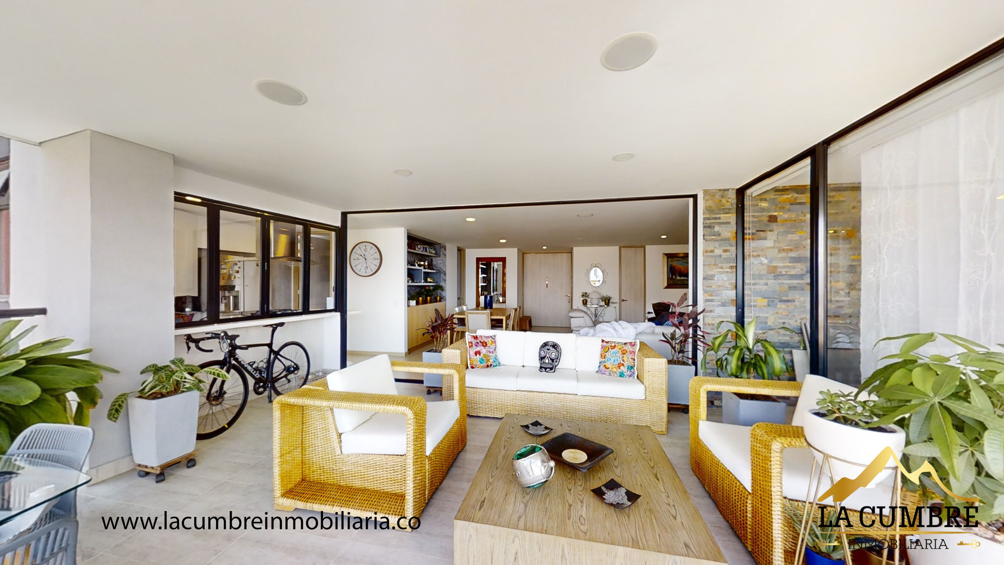 Apartamento de 3 alcobas en arriendo en Camino Verde, Envigado, 150 m² · foto 6 de 12