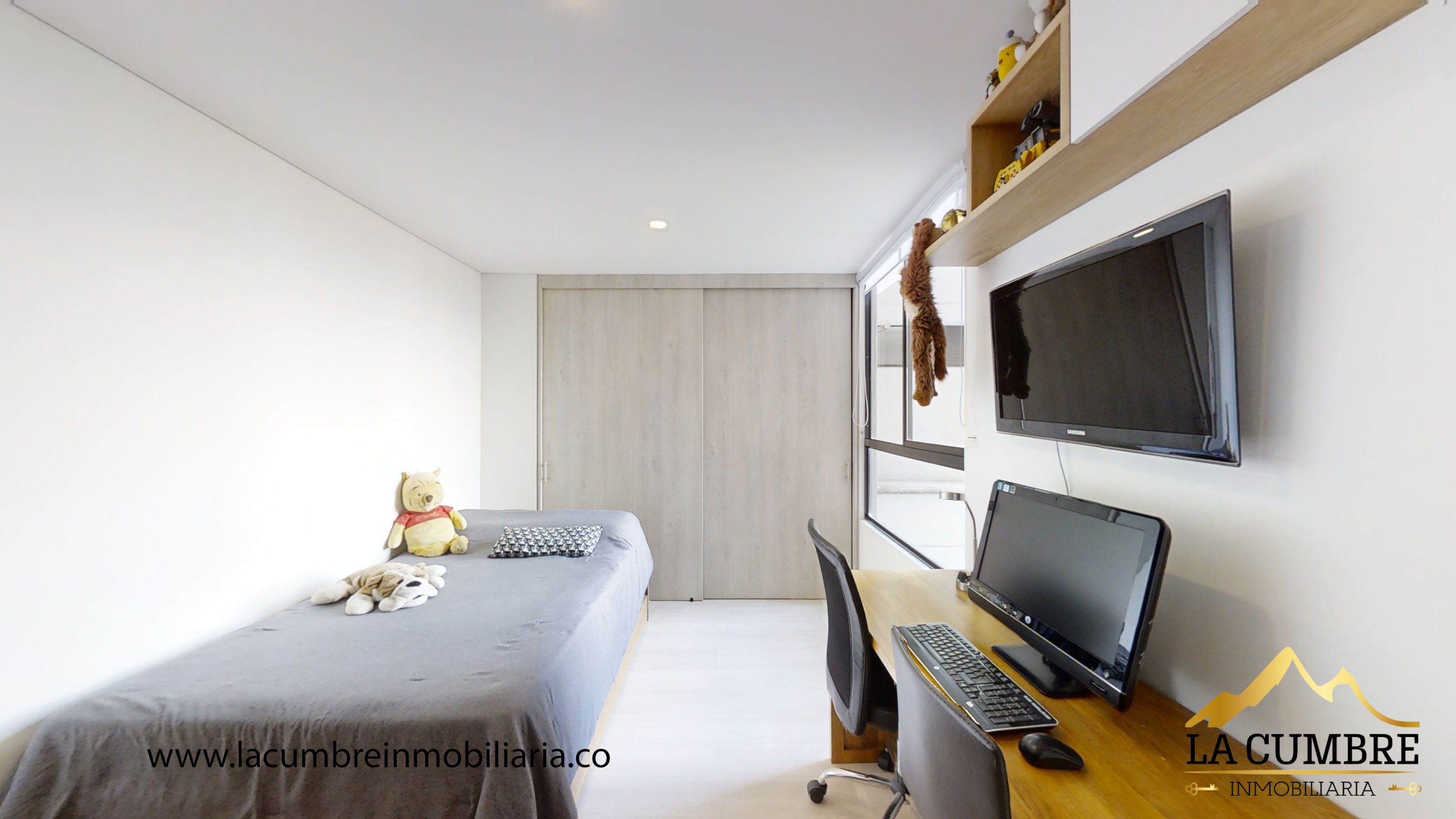 Apartamento de 3 alcobas en arriendo en Camino Verde, Envigado, 150 m² · foto 9 de 12