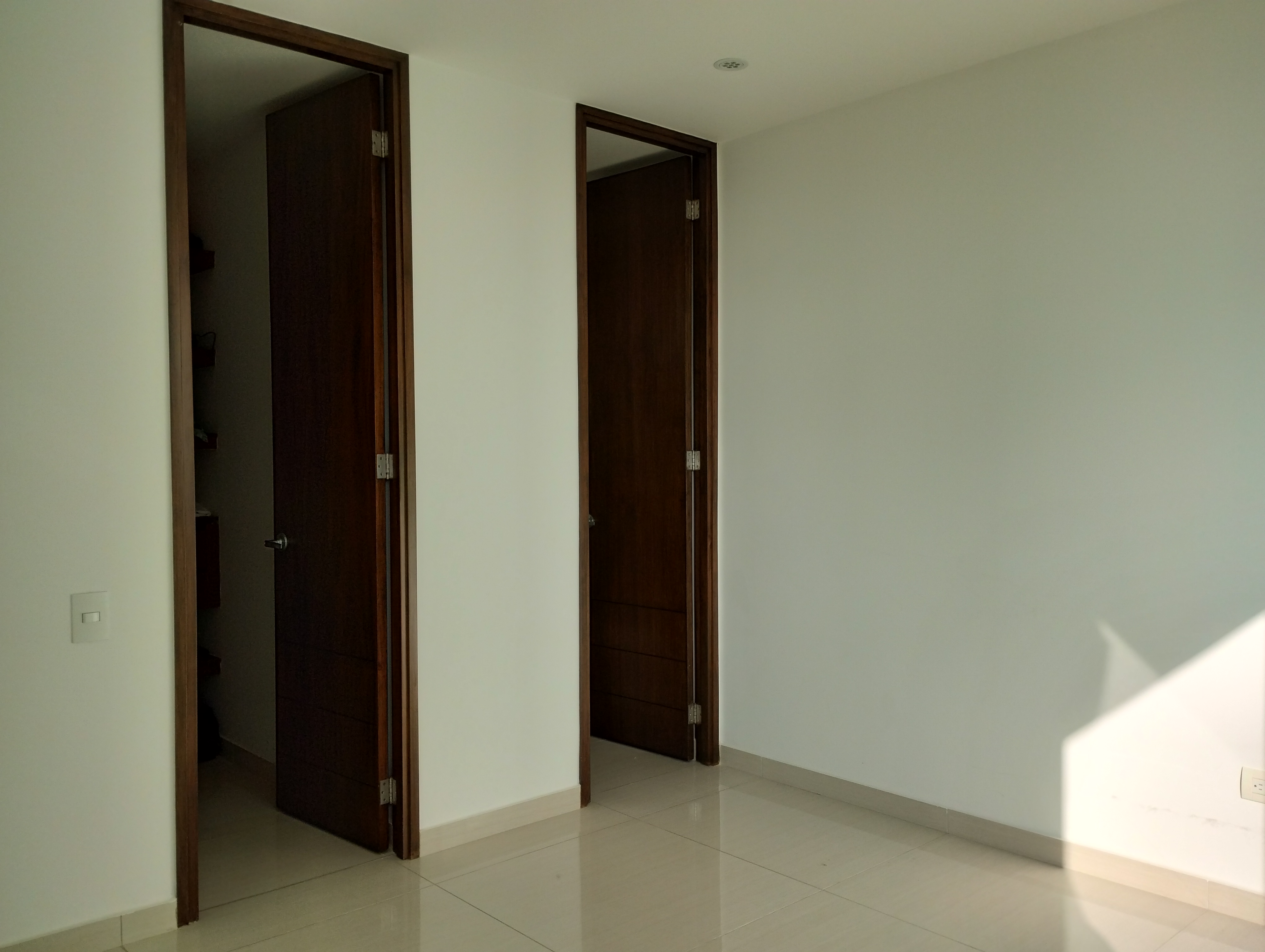 Apartamento de 3 alcobas en venta en Conjunto Residencial Florida Village, Barranquilla, 199 m² · foto 5 de 18