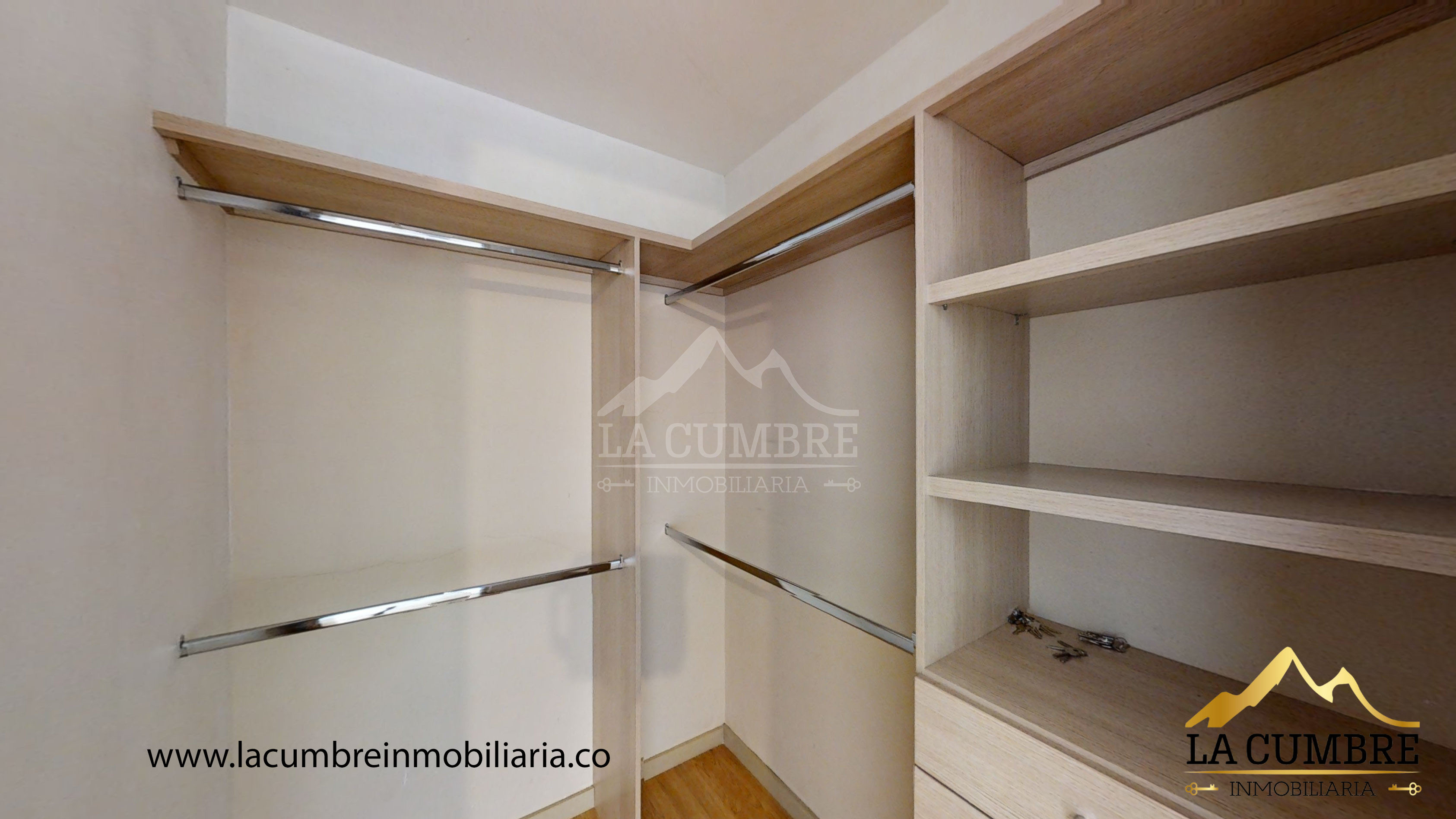 Apartamento de 3 alcobas en arriendo en Santa Maria De Los Angeles, Medellín, 105 m² · foto 11 de 14