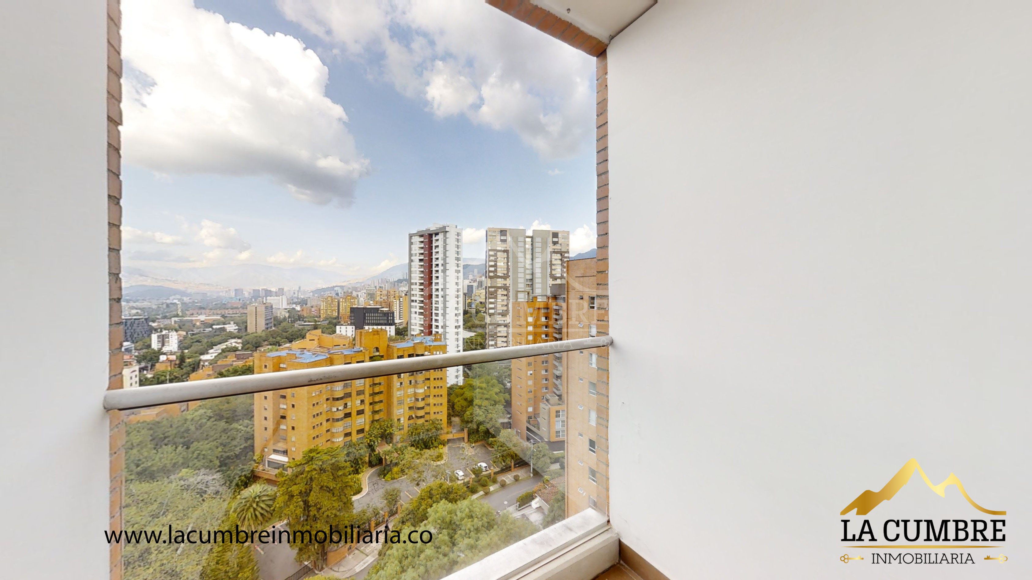 Apartamento de 3 alcobas en arriendo en Santa Maria De Los Angeles, Medellín, 105 m² · foto 12 de 14