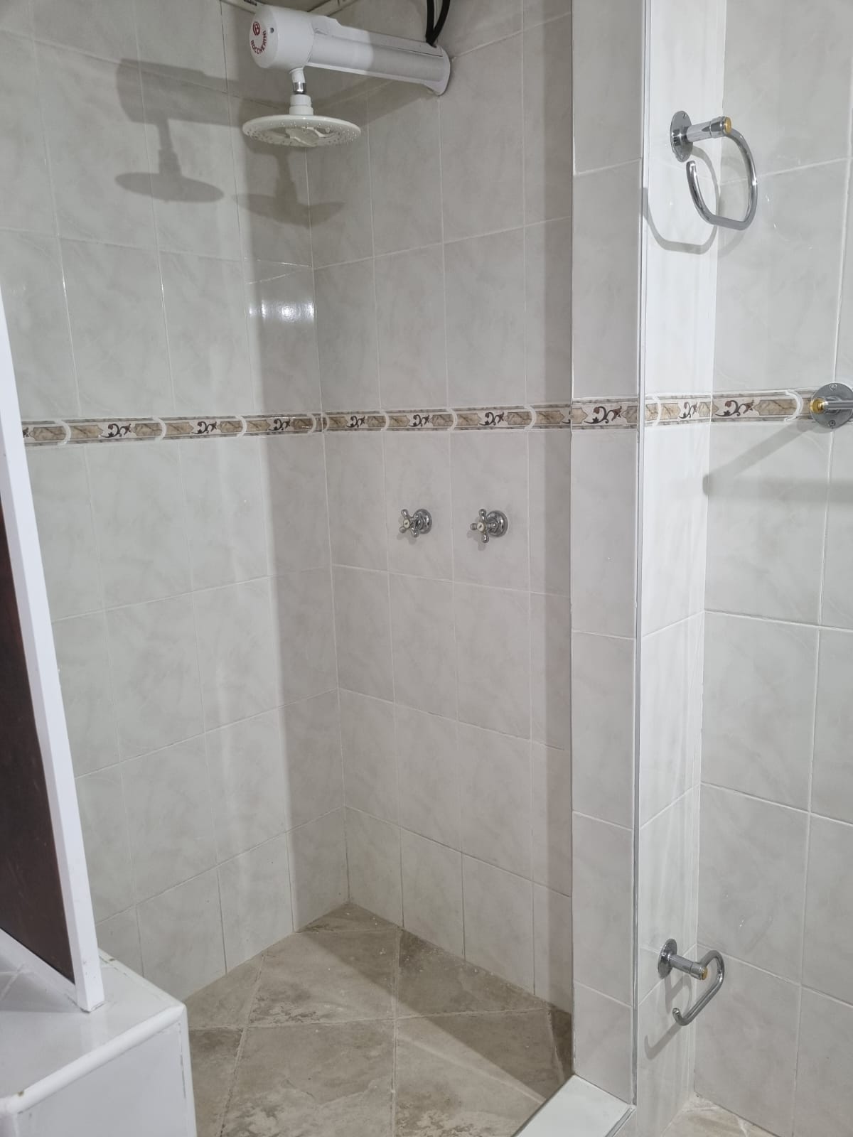 Apartaestudio en venta en Molinos Norte, Bogotá, 40 m² · foto 3 de 16
