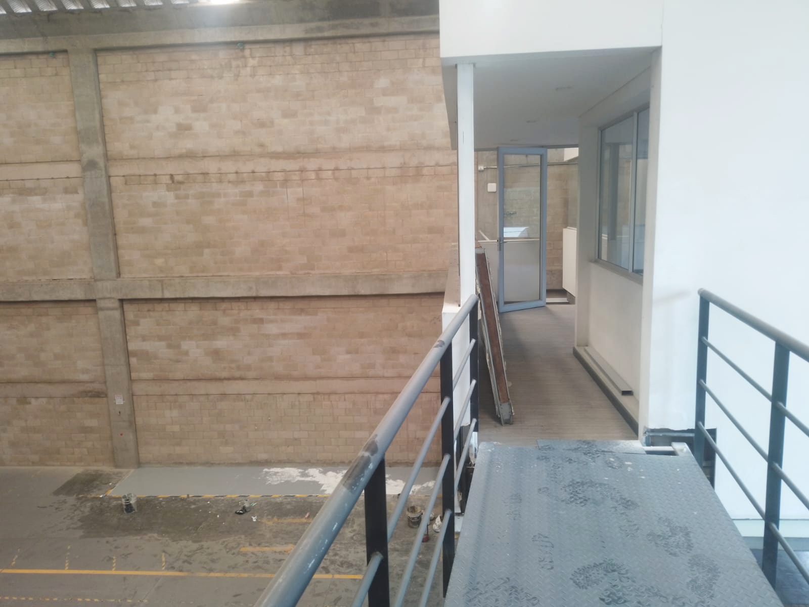Bodega en arriendo en Entre Amigos, Sabaneta, 560 m² · foto 13 de 13