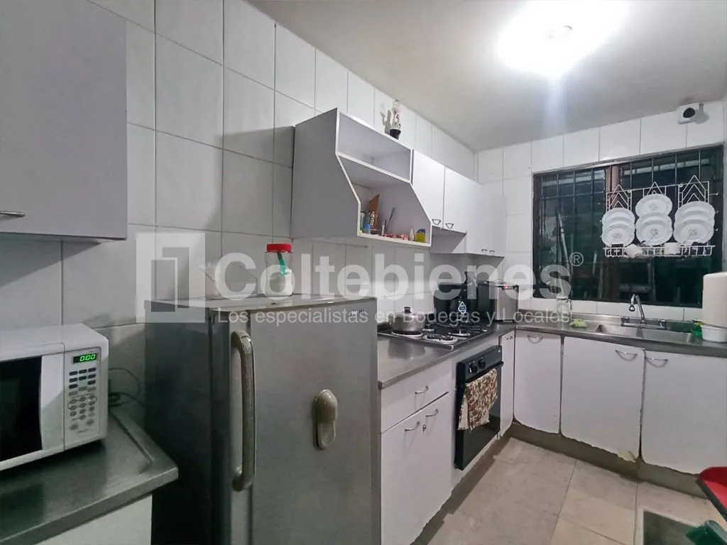 Casa de 7 alcobas en venta en El Poblado, Medellín, 420 m² · foto 7 de 21