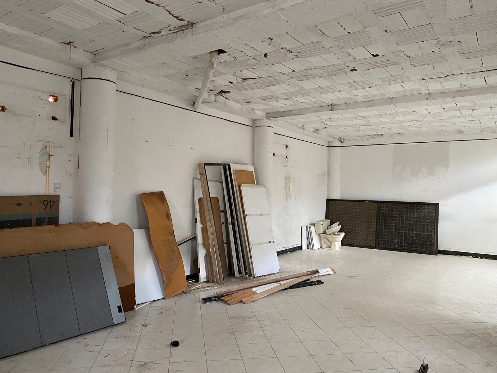 Oficina en arriendo en Entre Amigos, Sabaneta, 2000 m² · foto 16 de 19