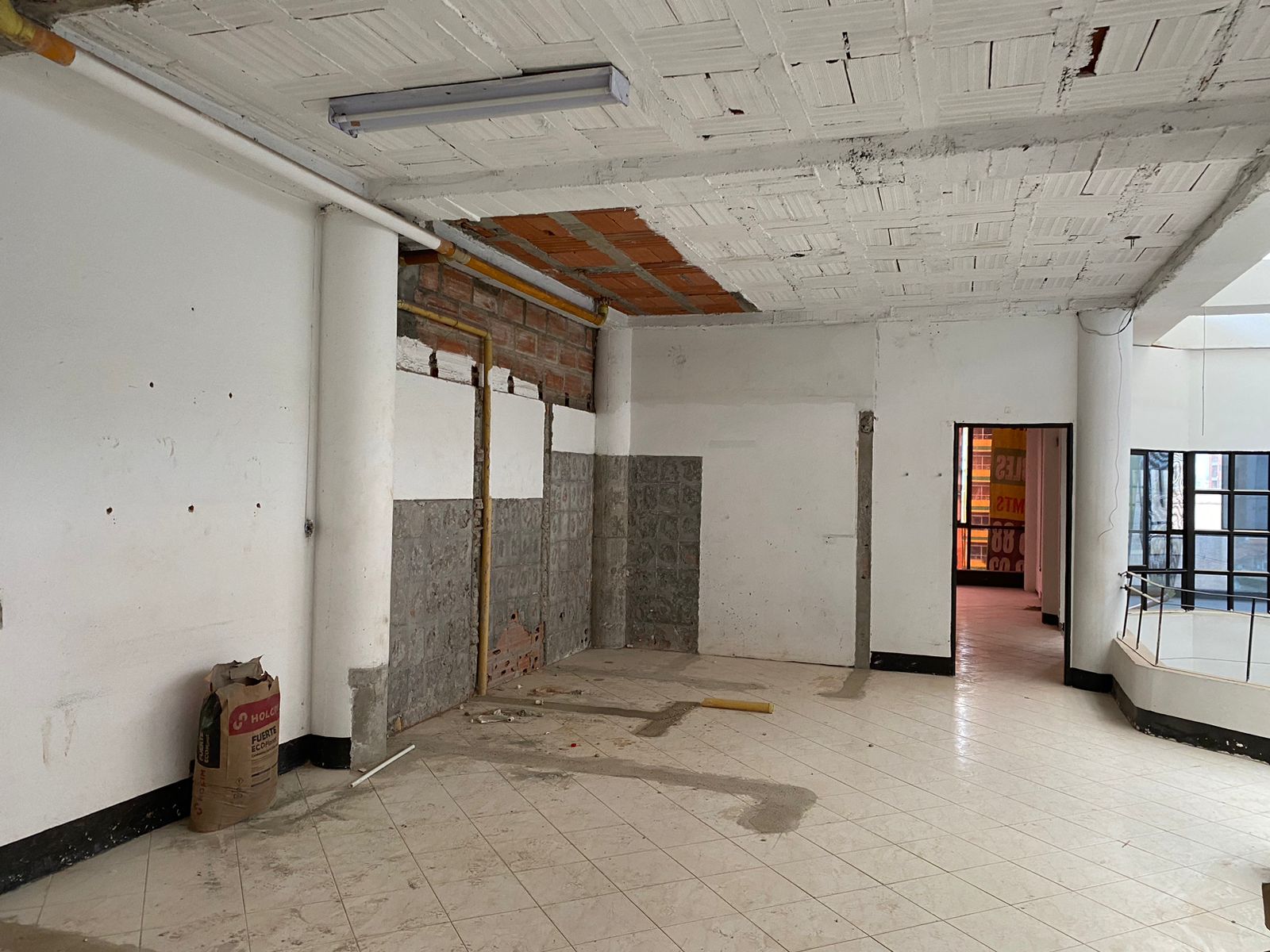 Oficina en arriendo en Entre Amigos, Sabaneta, 2000 m² · foto 18 de 19