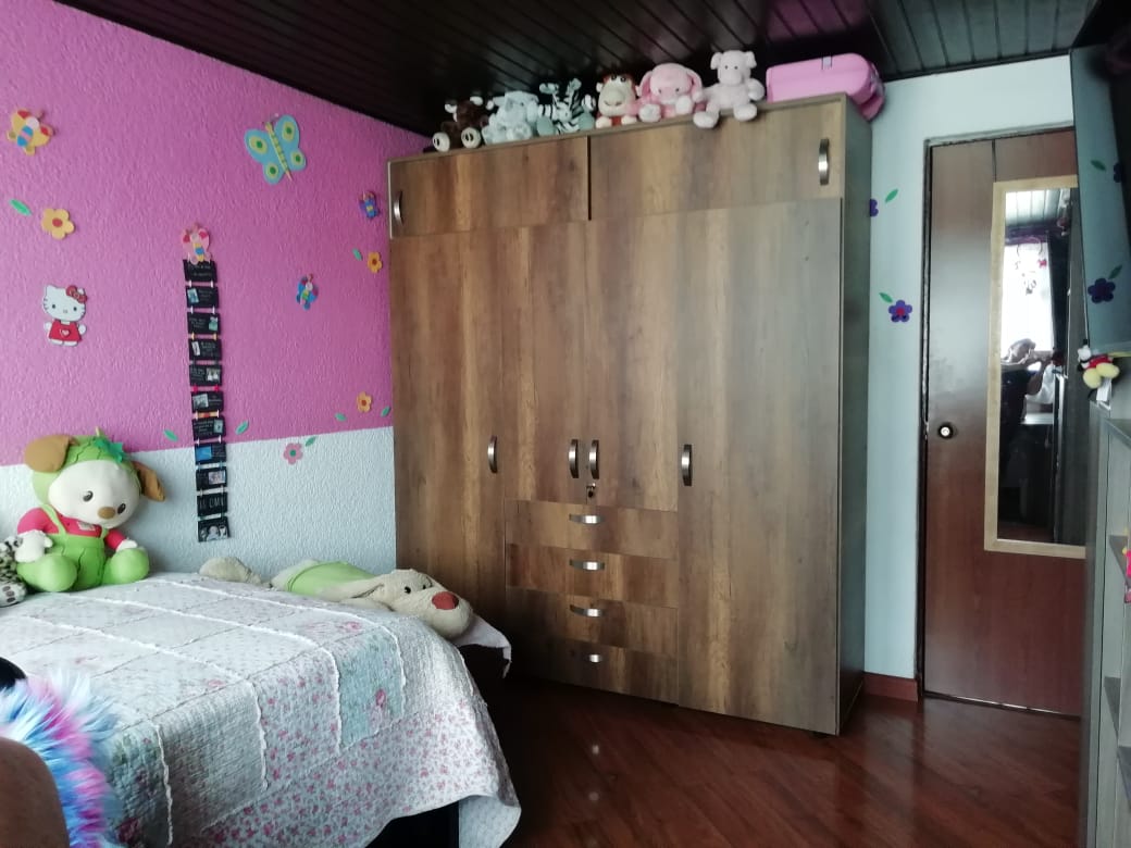 Casa de 5 alcobas en venta en Las Orquideas, Bogotá, 140 m² · foto 14 de 20