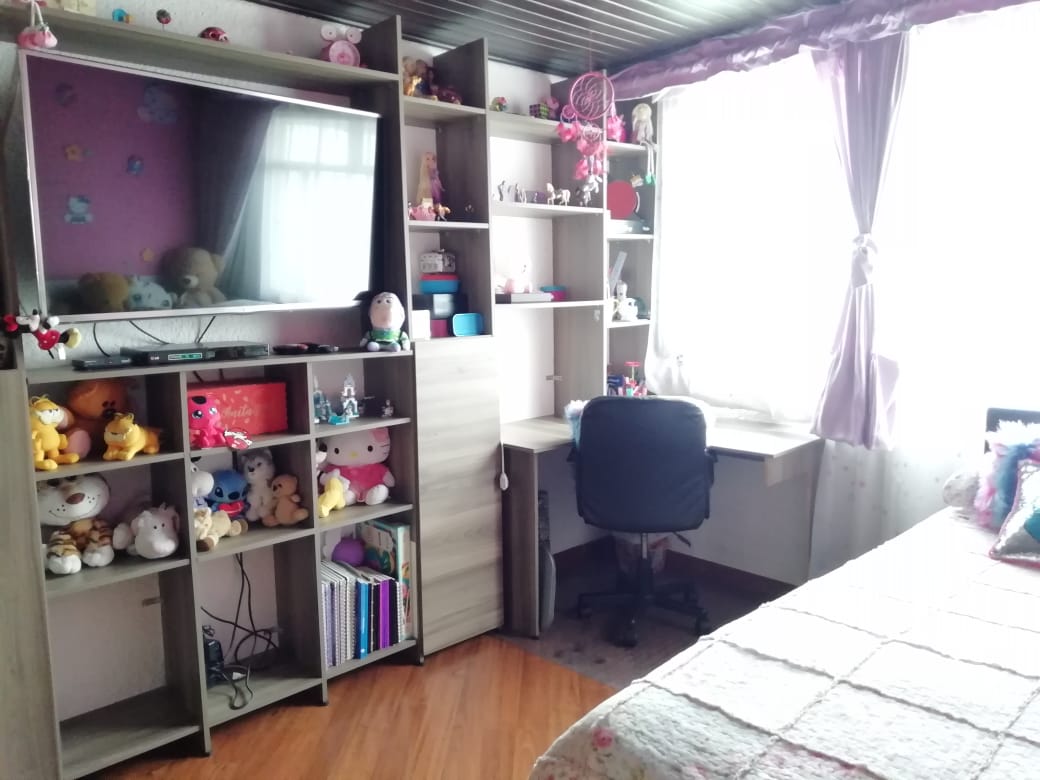 Casa de 5 alcobas en venta en Las Orquideas, Bogotá, 140 m² · foto 16 de 20