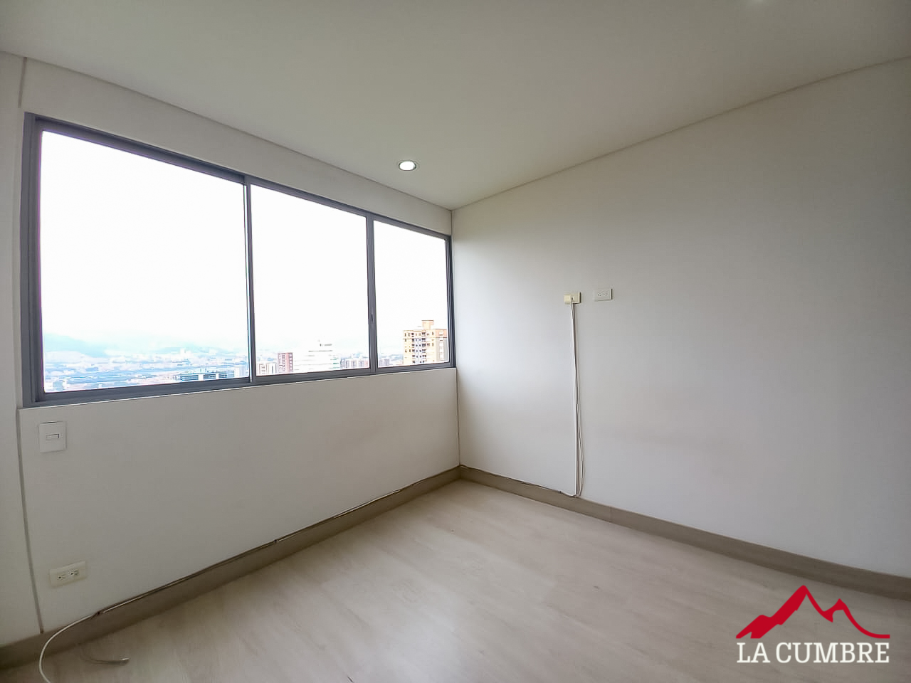Apartamento de 2 alcobas en venta en Castropol, Medellín, 90 m² · foto 8 de 8