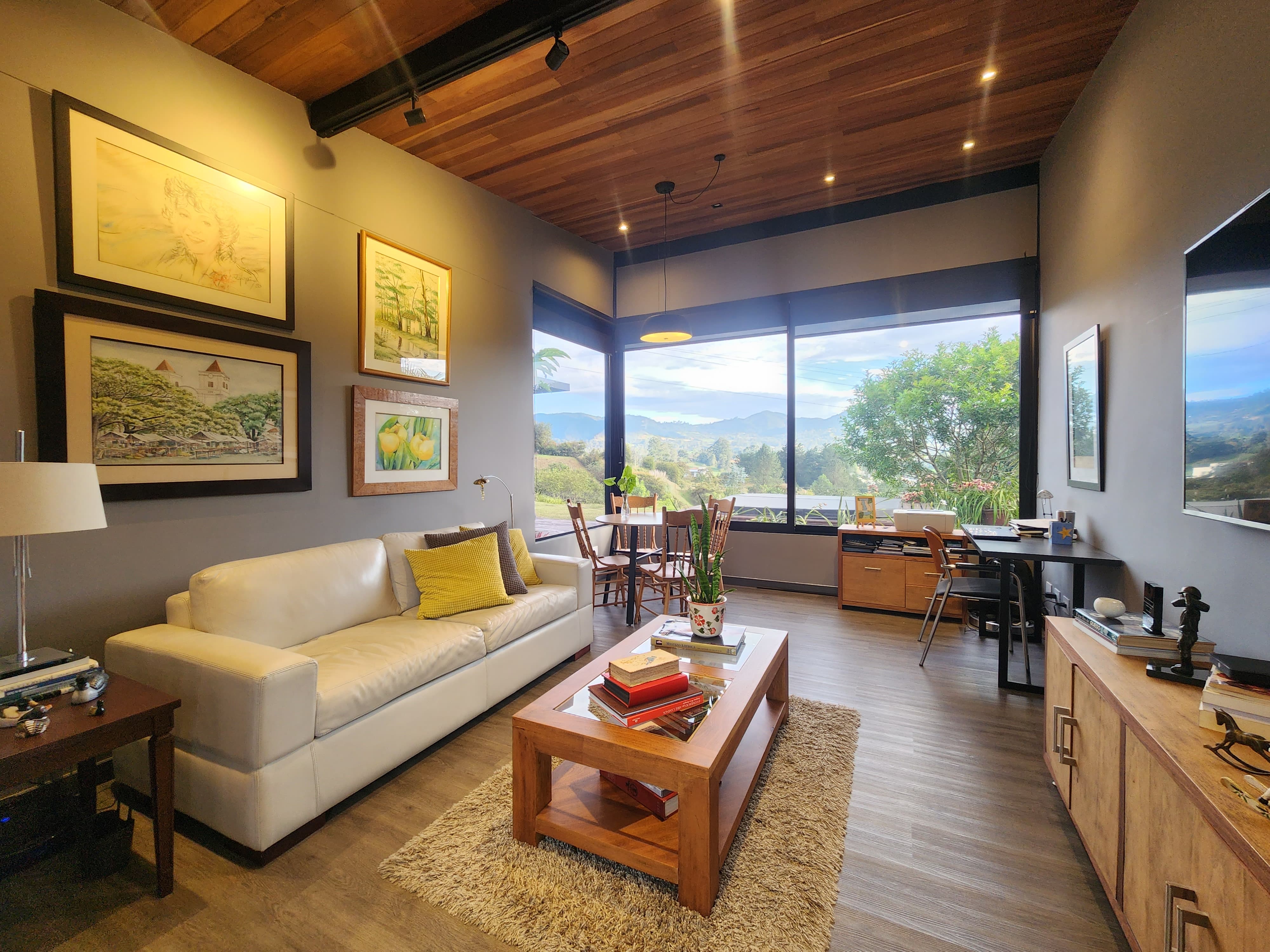Casa de 3 alcobas en venta en La Ceja, 326 m² · foto 5 de 24